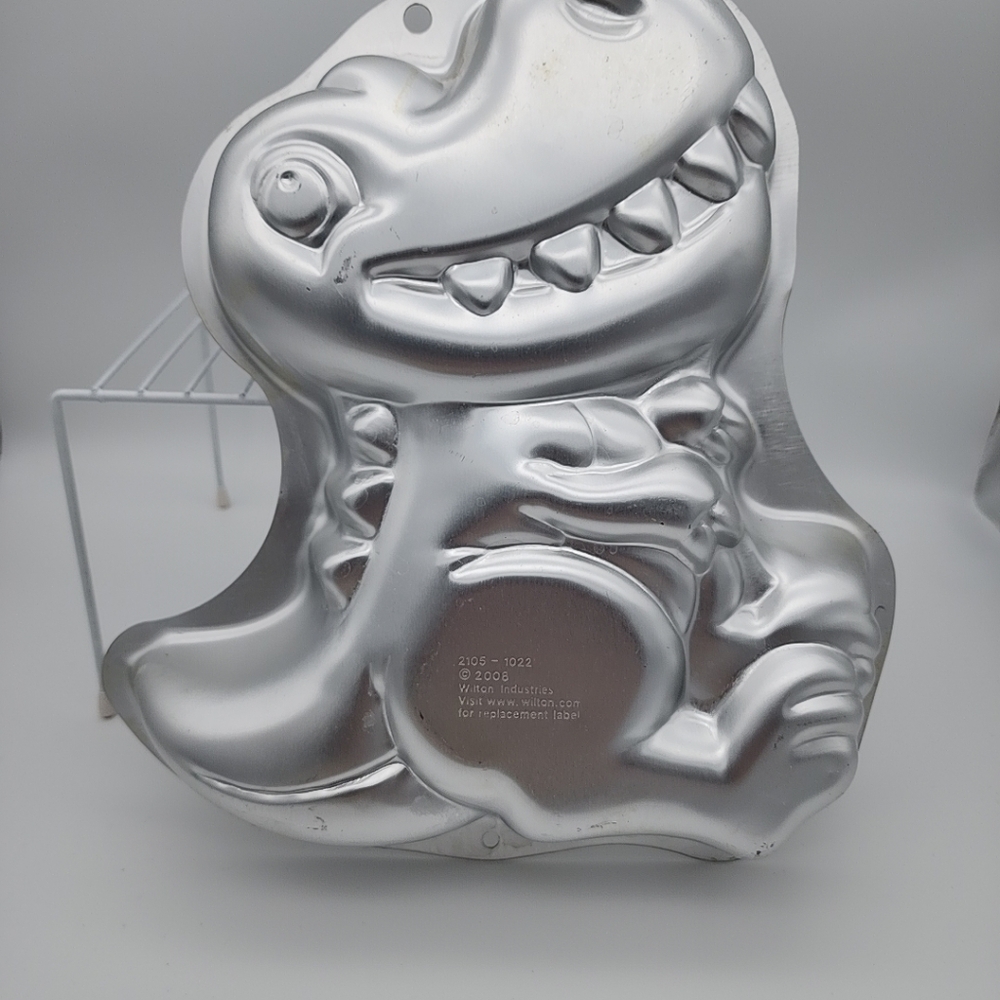 Wilton Dino Cake Pan 2105 - 1022 2008